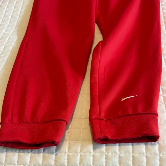 Nike Bold Red Hoodie and Joggers Set - Picture 9 of 9
